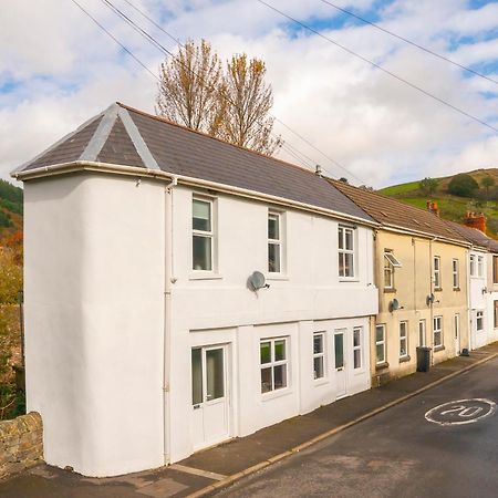Riverside Great House In The Afan Forest Bike Park By Staystaycations Glyncorrwg Экстерьер фото