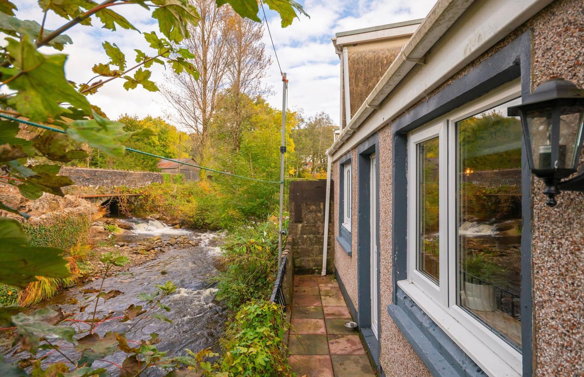 Riverside Great House In The Afan Forest Bike Park By Staystaycations Glyncorrwg Экстерьер фото